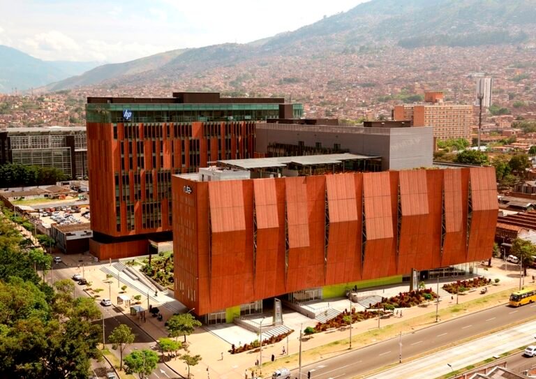 COMPLEJO-RUTA-N-CENTRO-DE-INNOVACION-Y-TECNOLOGIA.-FOTO-SELCCIONADA-007