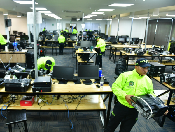 691ca66e97989.r_d.1244-743-4268