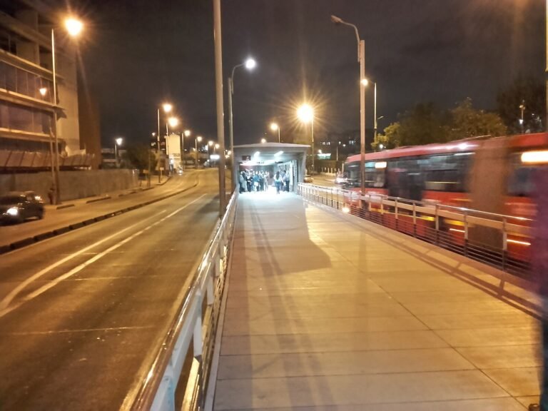 Calle_95_tm_Bogotá_de_noche