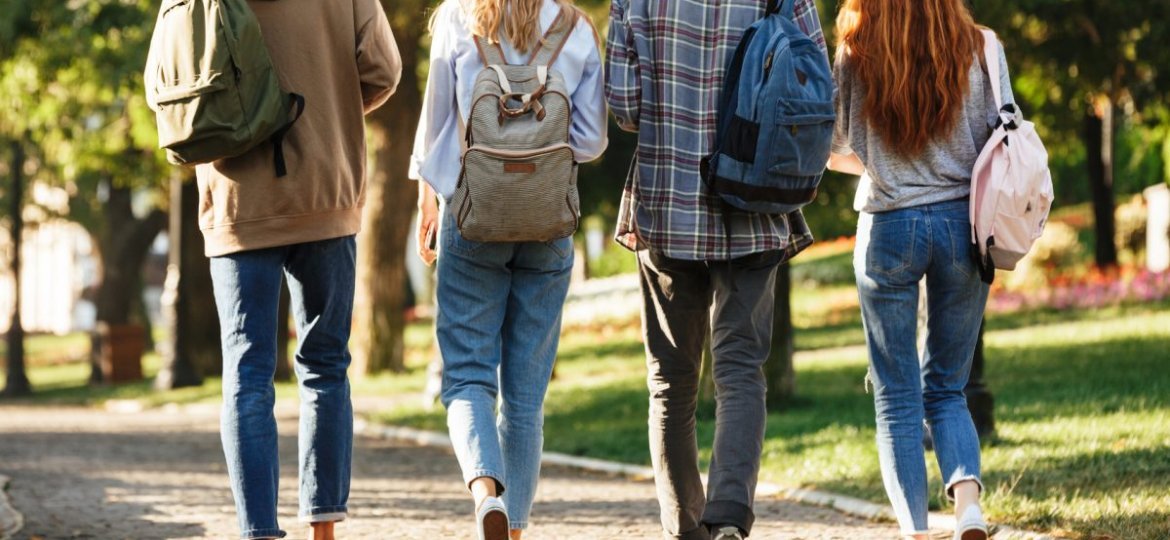 Los-universitarios-un-público-objetivo-muy-atractivo-para-los-bancos-thegem-blog-default