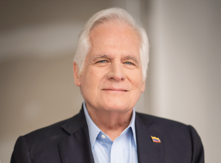 Miguel_Uribe_Londoño_oficial